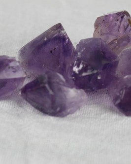 Lote de bico de Ametista  (130 gr) - Foto 1